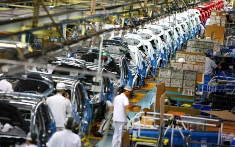 Crescimento econômico de 0,6% em fevereiro leva país a novo recorde histórico
