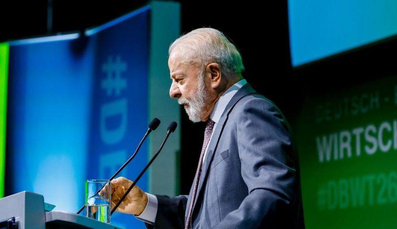 Lula clama por igualdade em resposta a “excesso dos EUA” contra delegado da PF