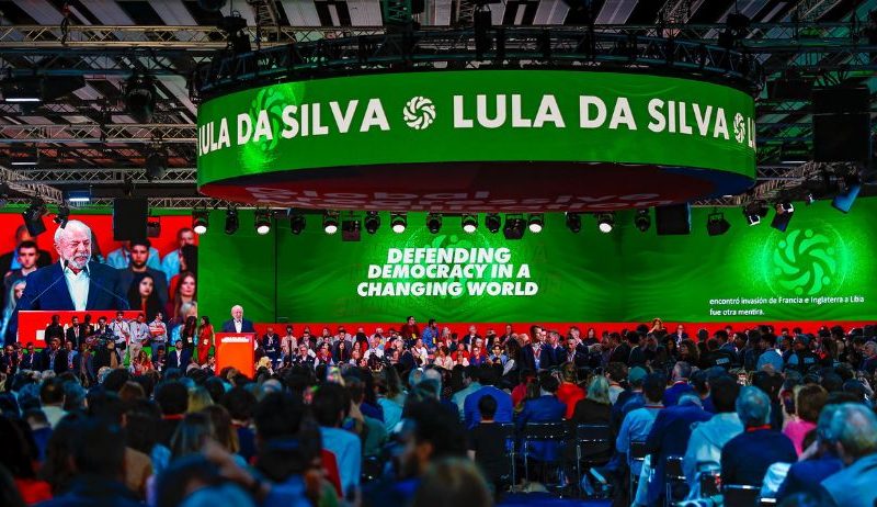 Lula alerta: ameaça da extrema direita à democracia vai além da retórica.