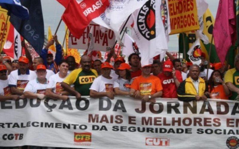 O fim dos tempos que não vem e a eterna discussão sobre a diminuição da carga horária de trabalho