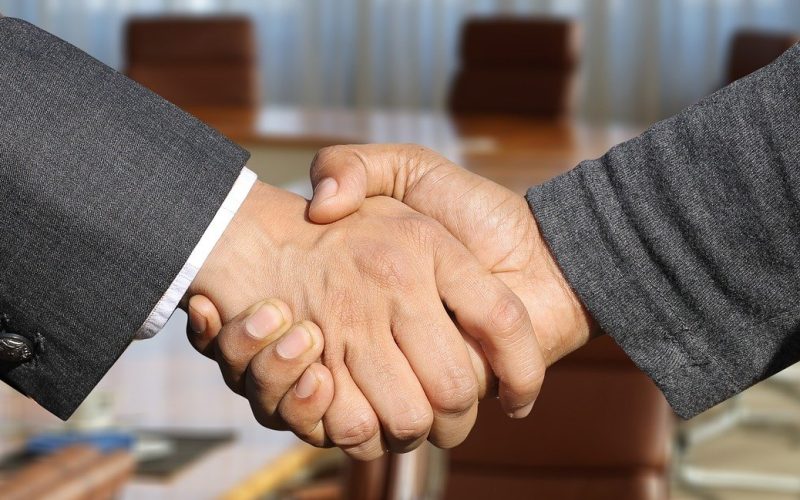 Finza e Raizen Machine fecham parceria para facilitar o acesso a máquinas para empreendedores