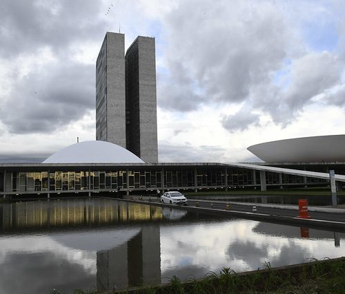 Senado discute a possibilidade de imprescritibilidade para crimes de feminicídio e estupro