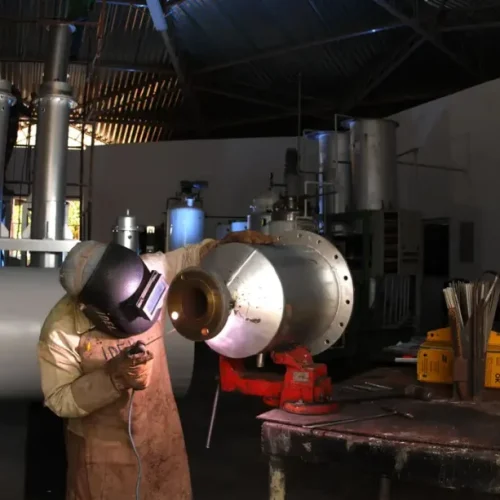 Indústria registra aumento de 0,7% em abril, mantendo trajetória de crescimento por quatro meses consecutivos