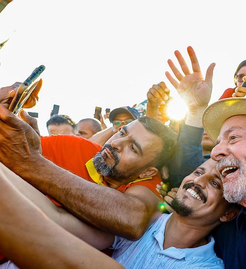 Lula se distancia ainda mais de Flávio Bolsonaro, revela novo levantamento