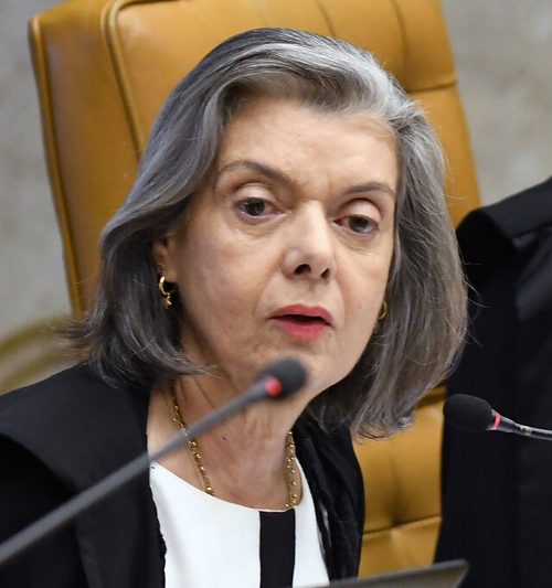 Cármen Lúcia afirma a importância da soberania e se opõe a intervenções nas eleições