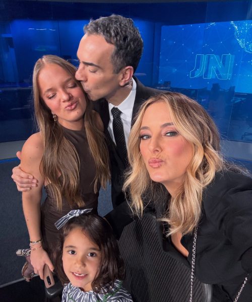 Rafa Justus celebra 17 anos com tributos emocionantes de Ticiane Pinheiro e César Tralli
