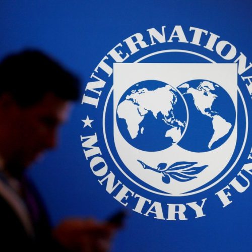 Projeção de crescimento do PIB do Brasil é ajustada para 2,4% pelo FMI, mesmo com tarifas impostas por Trump