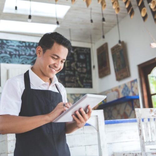 Remunerações em empreendimentos menores superam as de corporações maiores