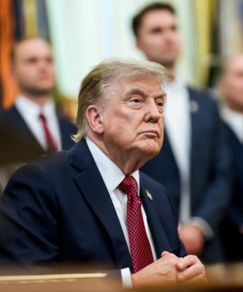 Estados dos EUA acionam Trump na Justiça por aumento de tarifas comerciais