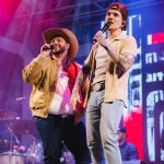 Felipe & Rodrigo anunciam turnê de karaokê pelo Brasil após performance impressionante no Barretão