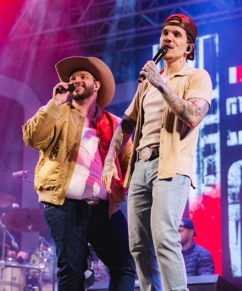 Felipe & Rodrigo anunciam turnê de karaokê pelo Brasil após performance impressionante no Barretão