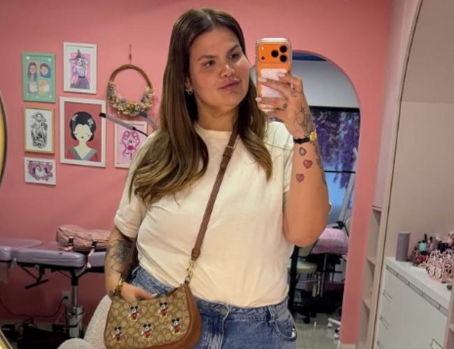 Thais Carla desfruta de viagem romântica na Bahia; descubra a identidade do acompanhante