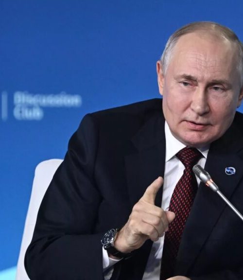 Partido de Putin conquista 355 cadeiras na Duma; comunistas garantem 40 representantes