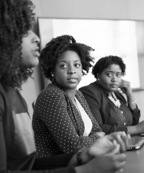 Estudo revela diminuição de jovens candidatas negras nas eleições de 2026