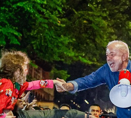 A força da população: mulheres, jovens e idosos impulsionam a reeleição de Lula