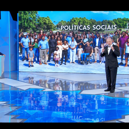 Lula revela que salário mínimo poderia ser de R$ 900 sem aumento real