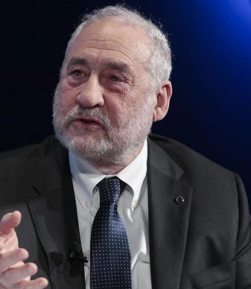 Estratégia de Flávio acentua pobreza e desigualdade, afirma laureado com o Nobel de Economia