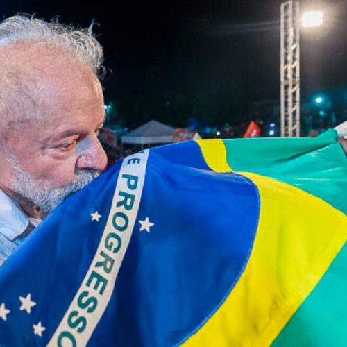 Lula impulsiona Brasil de volta ao ranking das oito maiores economias até 2027
